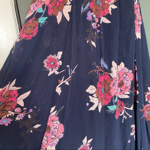 Floral dress - Picture 4 of 8